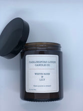 Load image into Gallery viewer, White Rose &amp; Lily luxury scented soy candle
